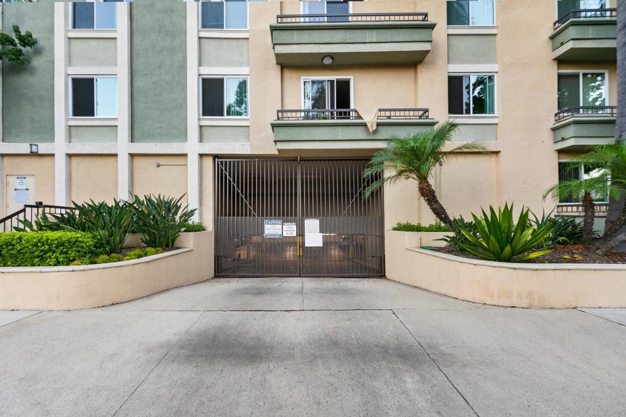 Beverly Hills Chic 2 Bed 2Bath With Patio And Parking 309 Los Angeles Luaran gambar