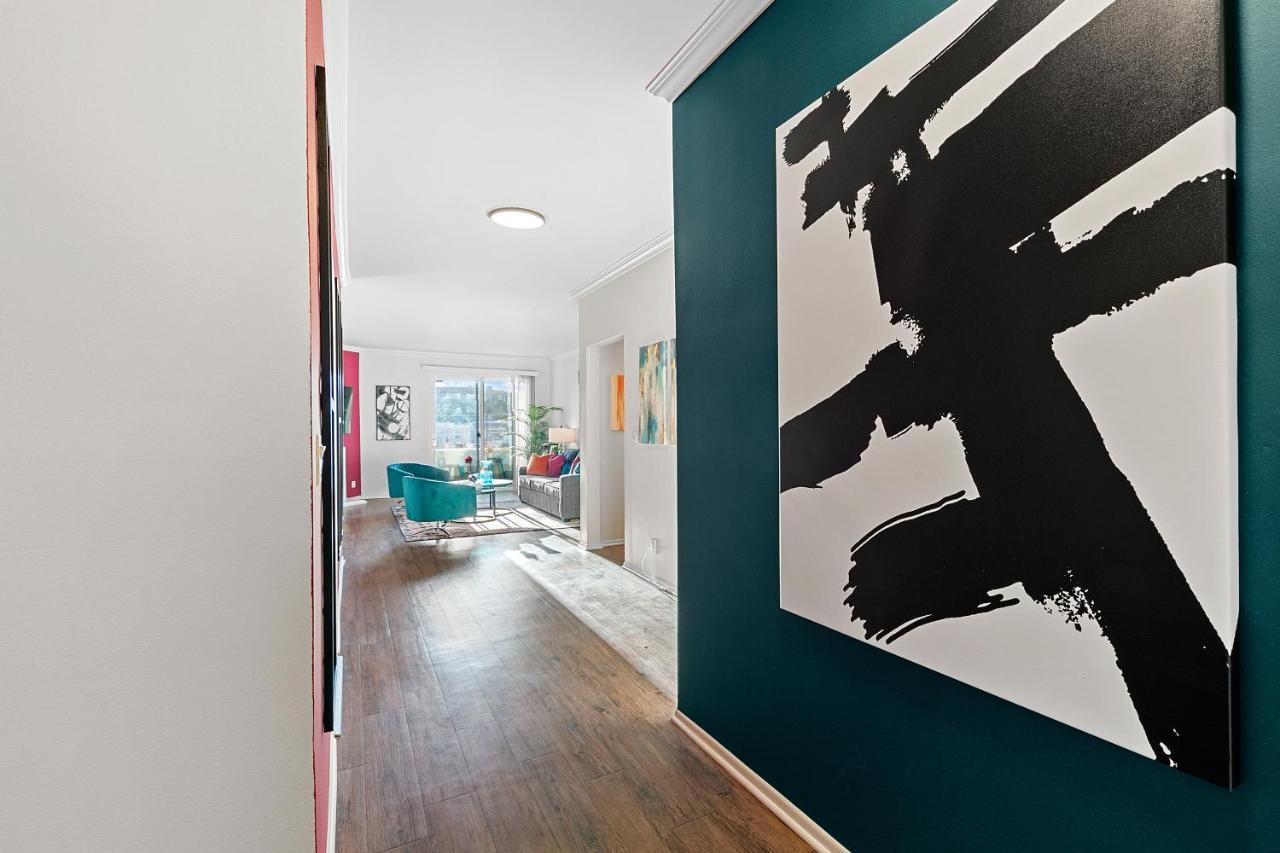 Beverly Hills Chic 2 Bed 2Bath With Patio And Parking 309 Los Angeles Luaran gambar